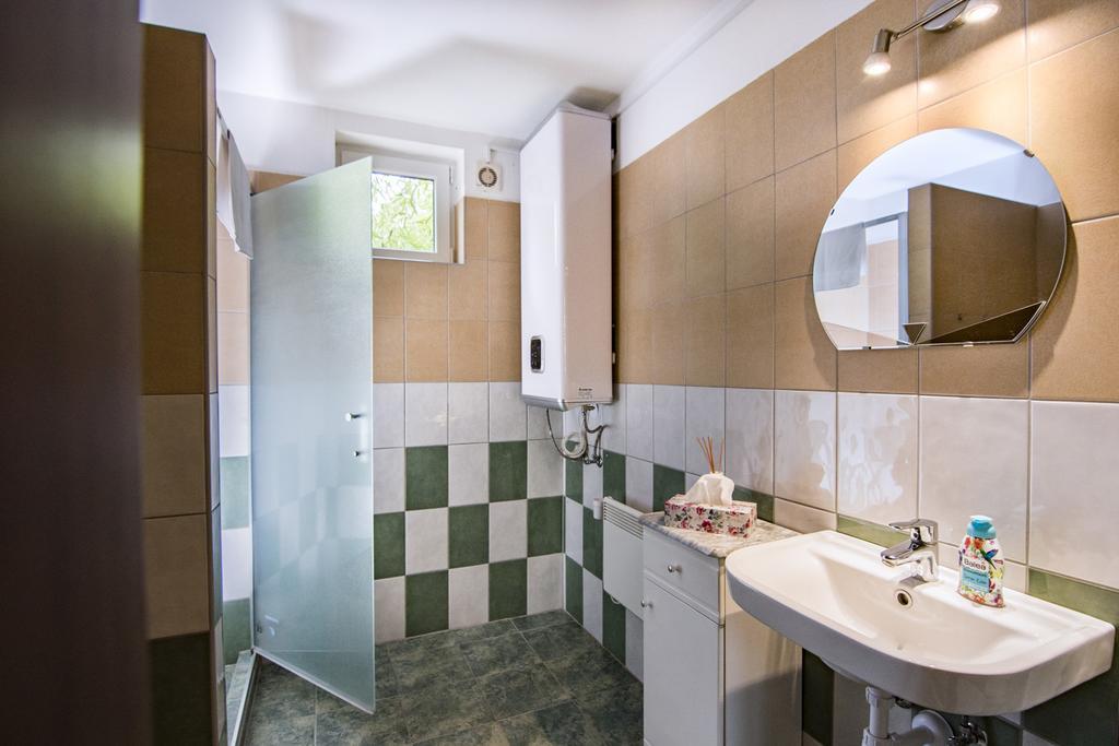 Vági Apartment Sarvar Exterior foto